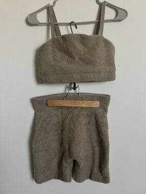 Women’s Gymshark Whitney Simmons Cozy Fuzzy Two-Piece Bra and Shorts Set - Taupe